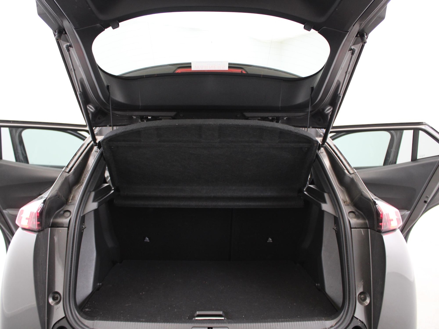 Used Peugeot 2008 2023 for sale - 77973281: Photo 33