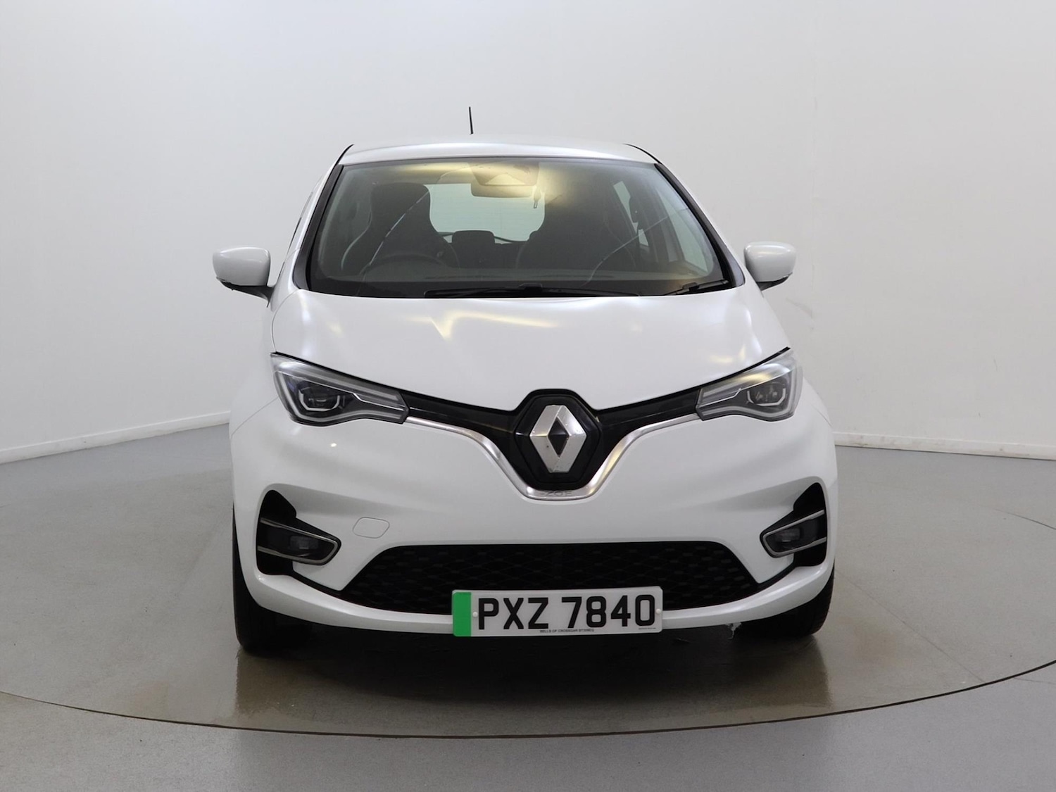 Used Renault Zoe 2021 for sale - 77348316: Photo 2