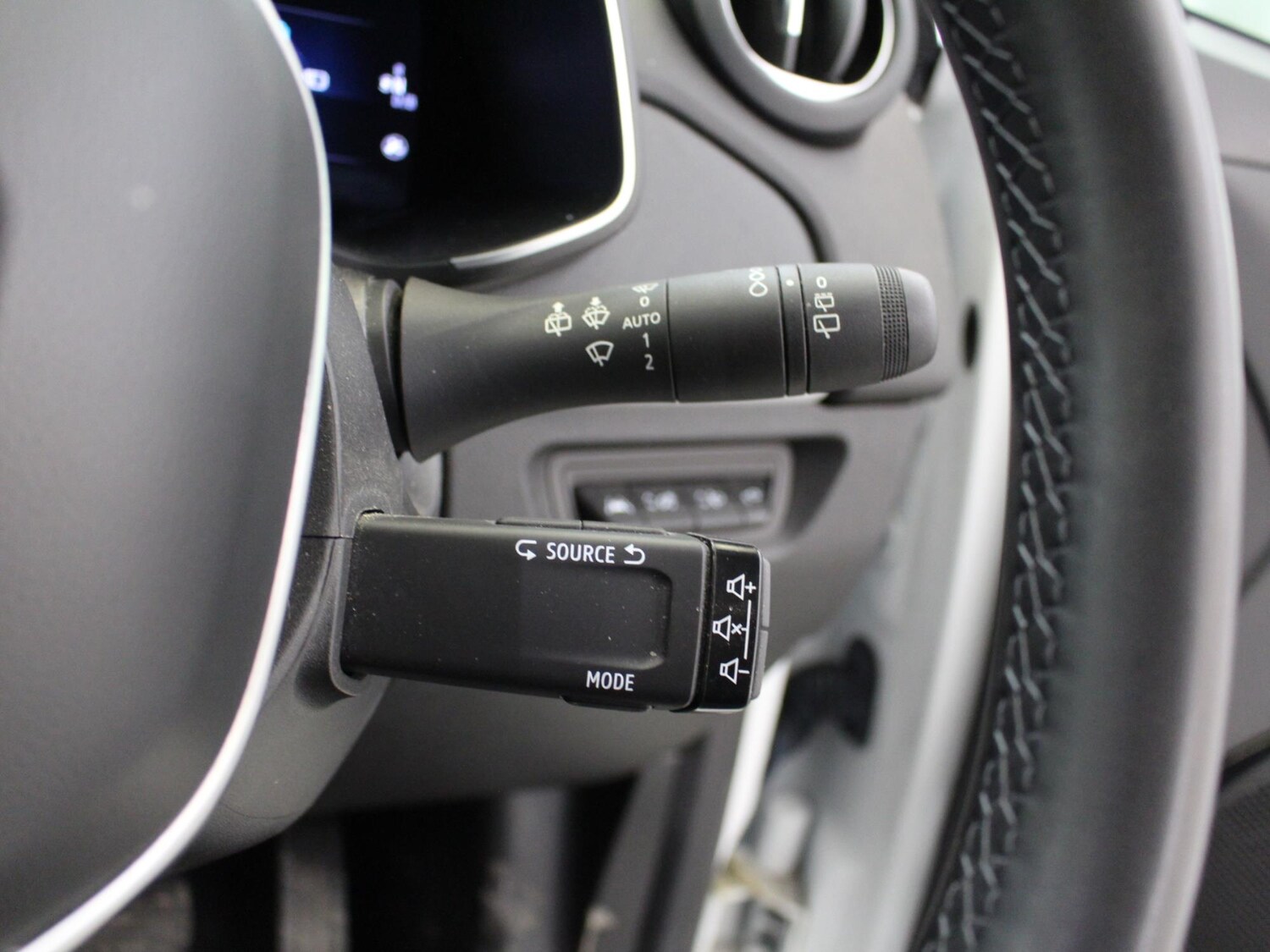 Used Renault Zoe 2021 for sale - 77348316: Photo 30