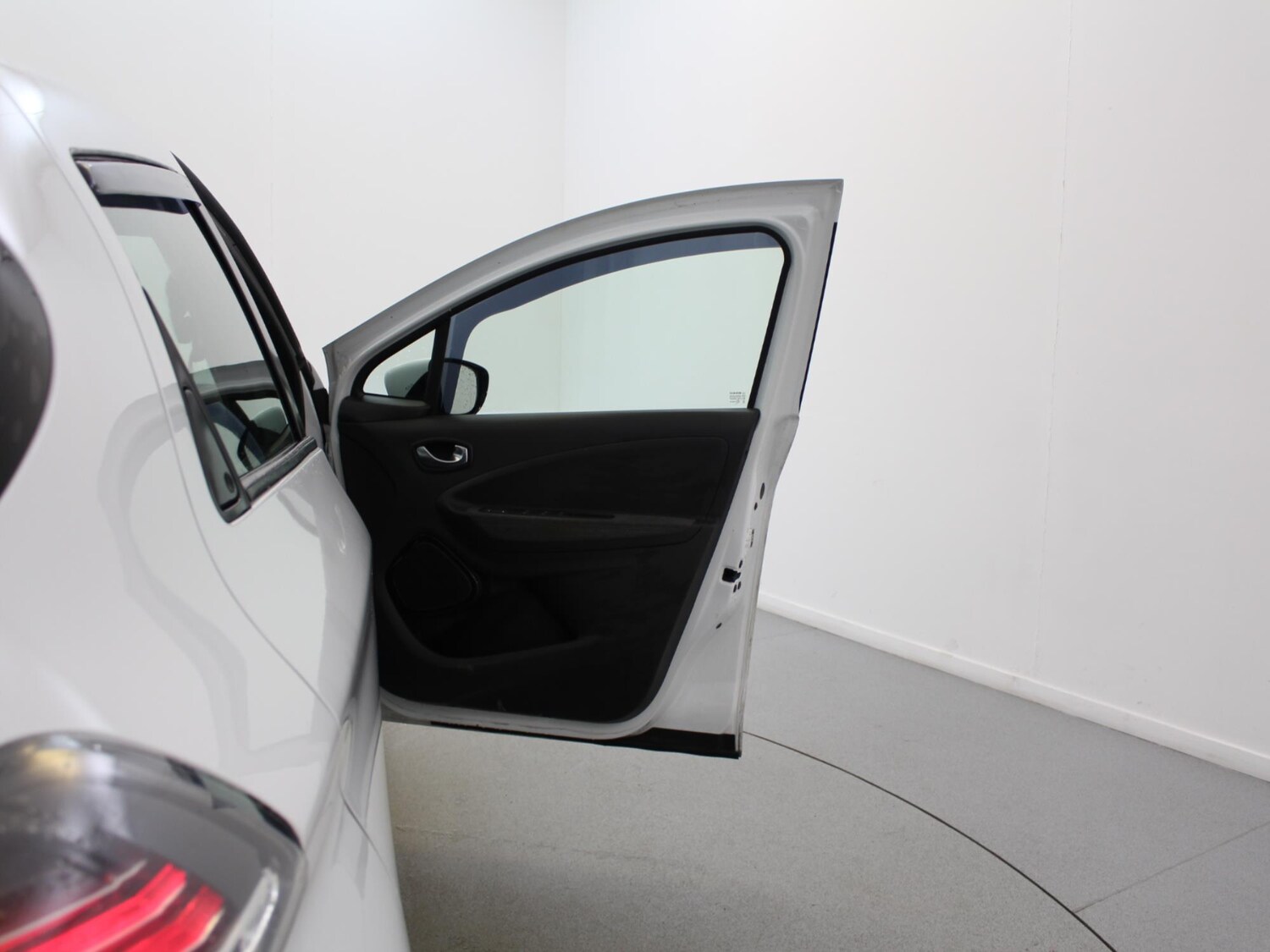 Used Renault Zoe 2021 for sale - 77348316: Photo 32