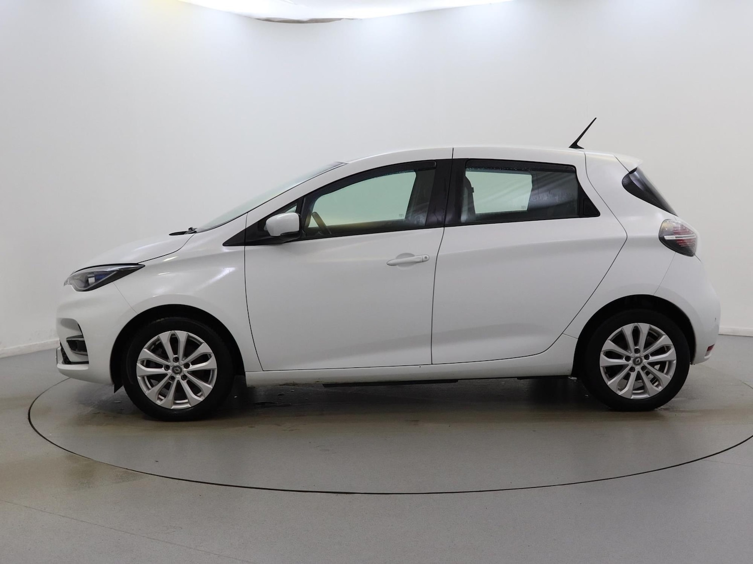 Used Renault Zoe 2021 for sale - 77348316: Photo 4