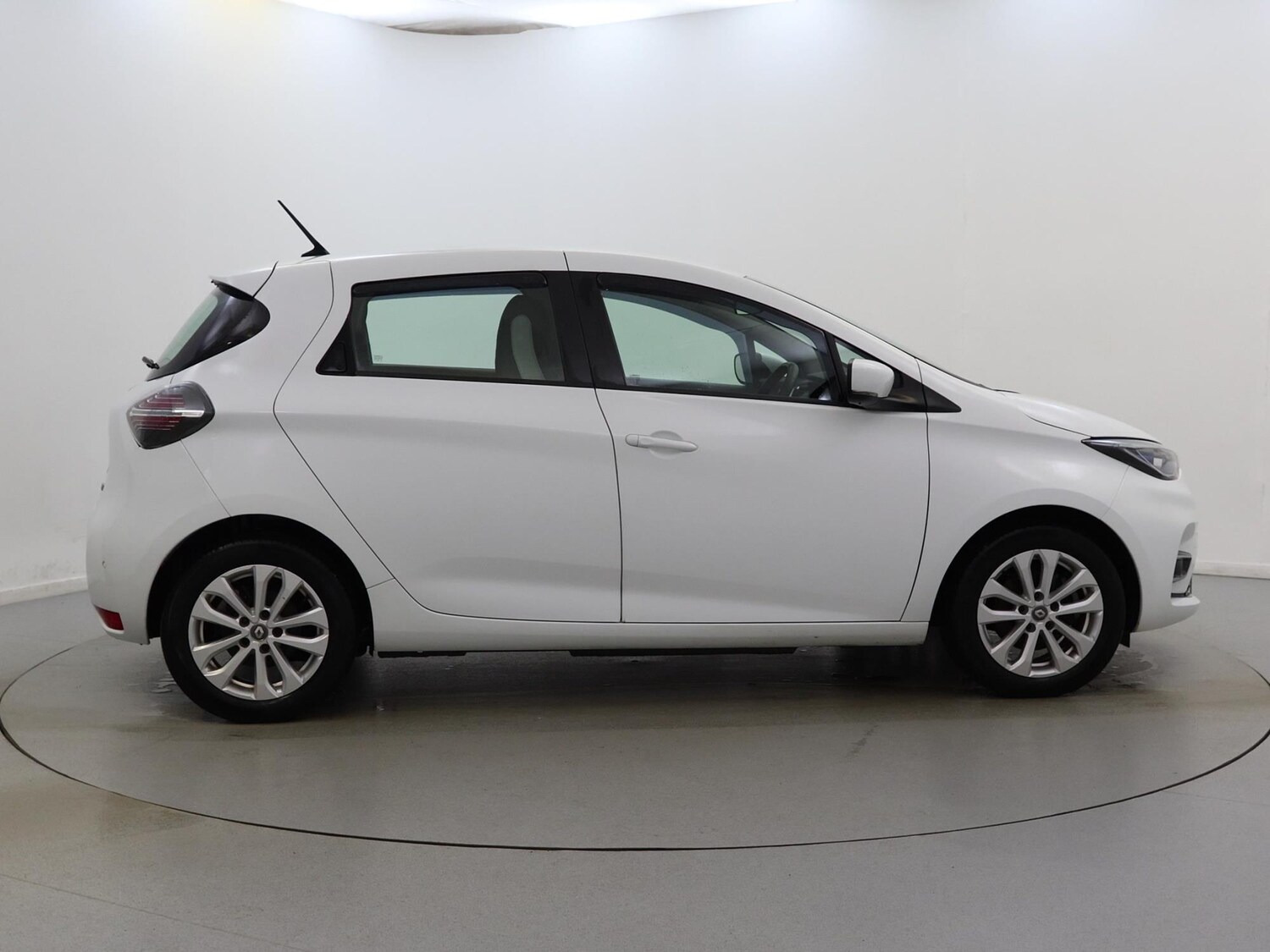 Used Renault Zoe 2021 for sale - 77348316: Photo 8