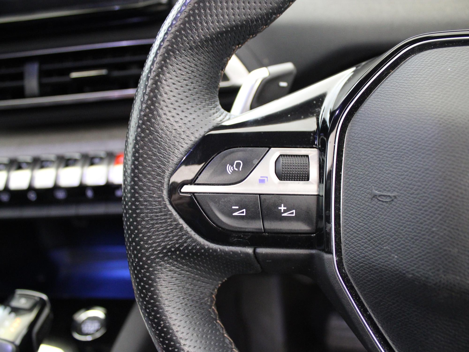 Used Peugeot 5008 2022 for sale - 76330598: Photo 34