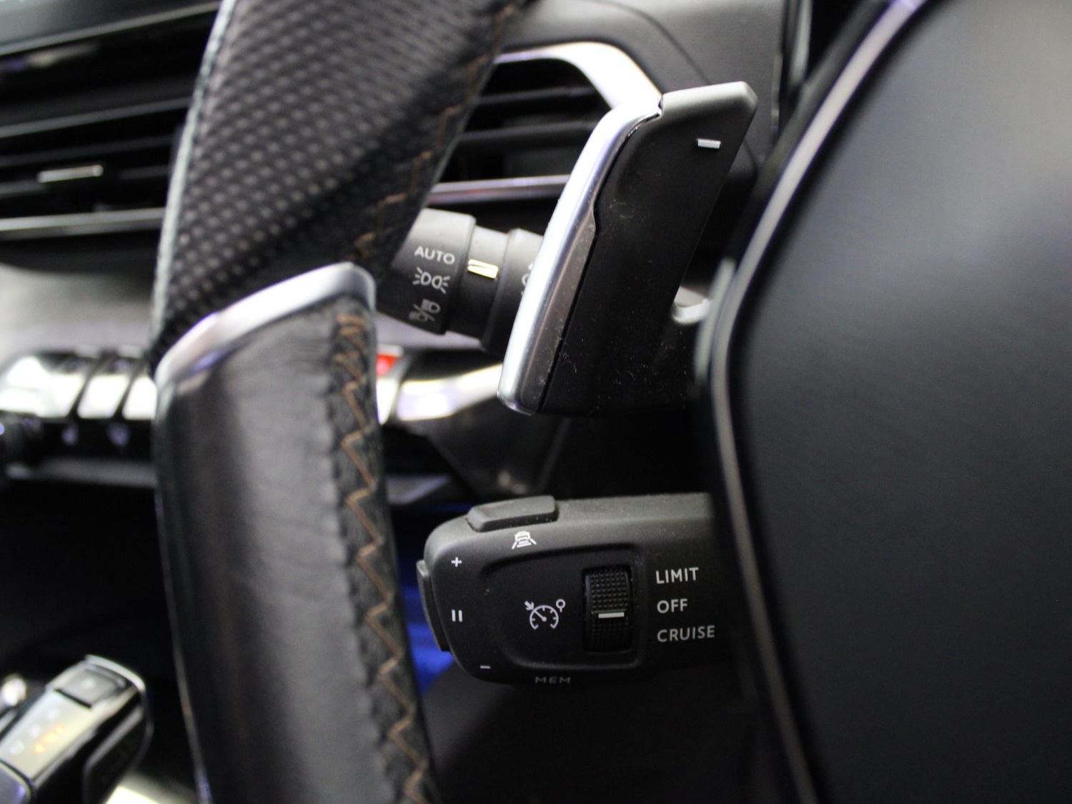 Used Peugeot 5008 2022 for sale - 76330598: Photo 36