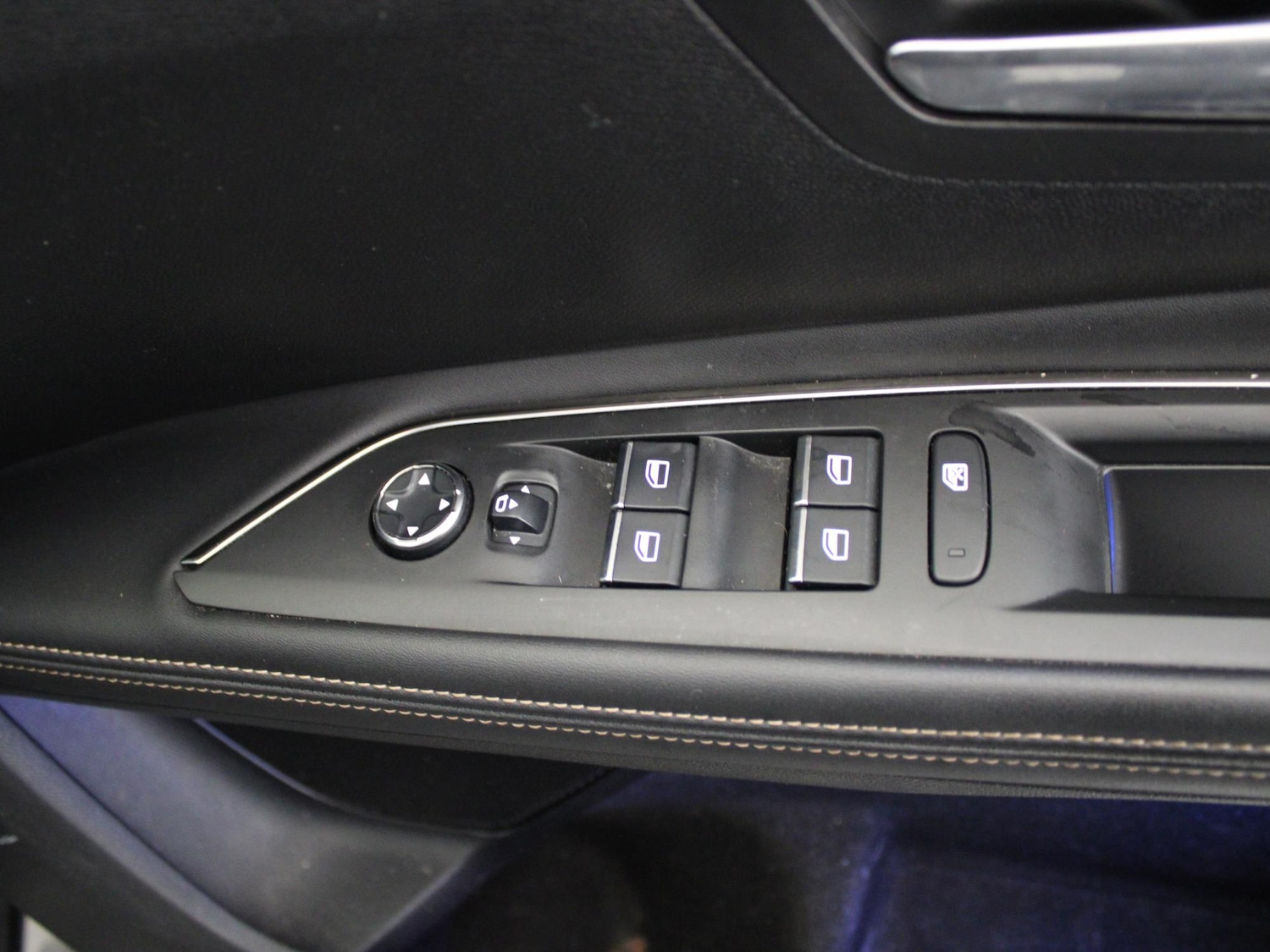 Used Peugeot 5008 2022 for sale - 76330598: Photo 40