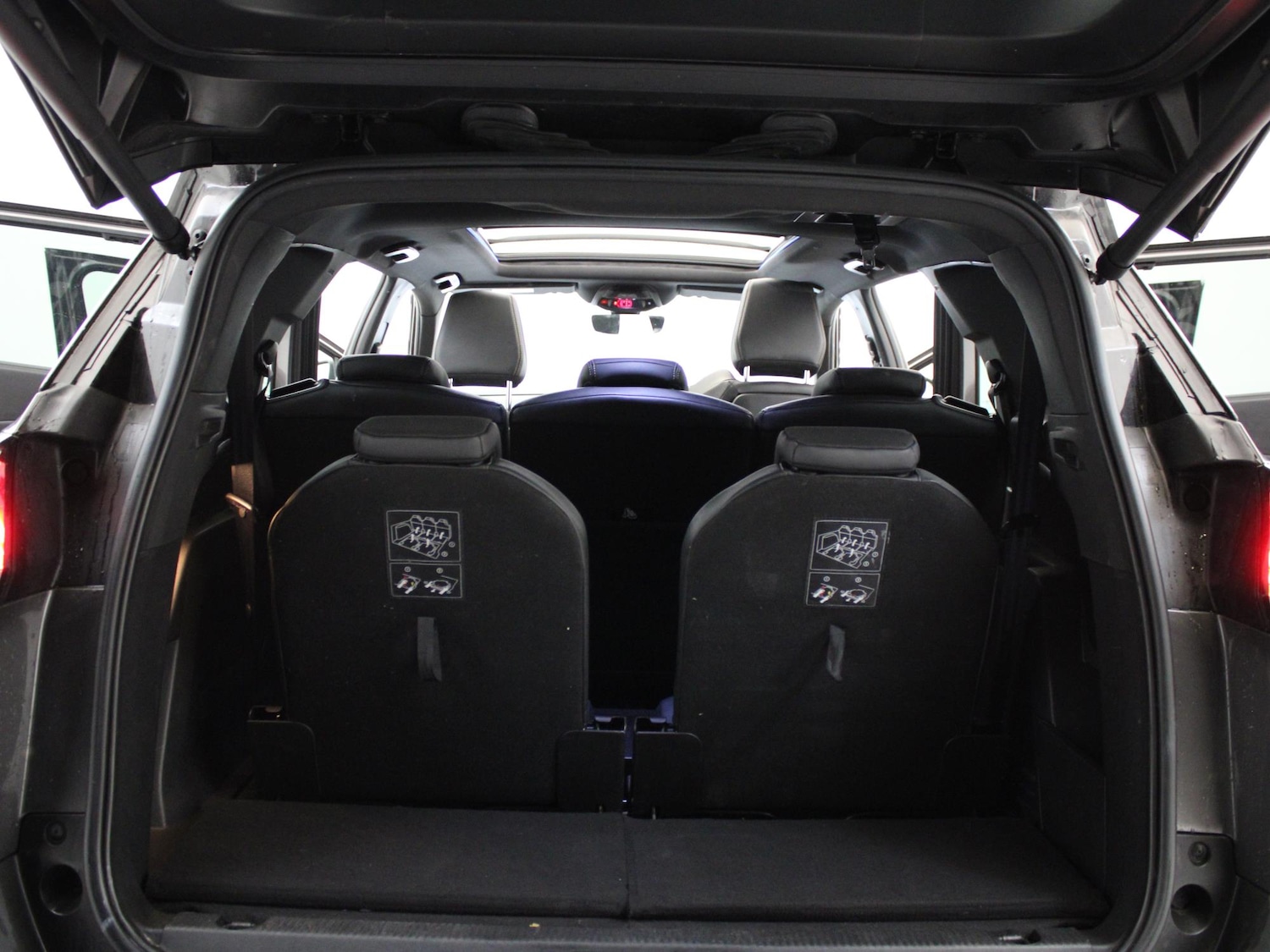 Used Peugeot 5008 2022 for sale - 76330598: Photo 41