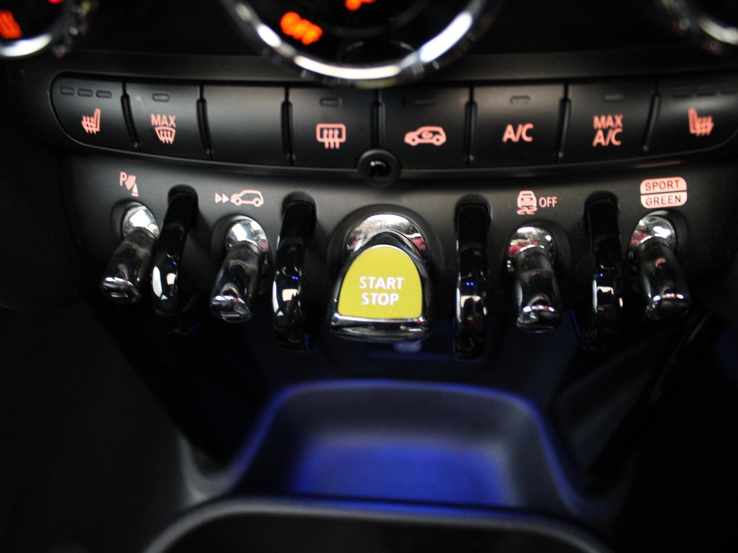 Used MINI Hatch 2020 for sale - 77687028: Photo 24