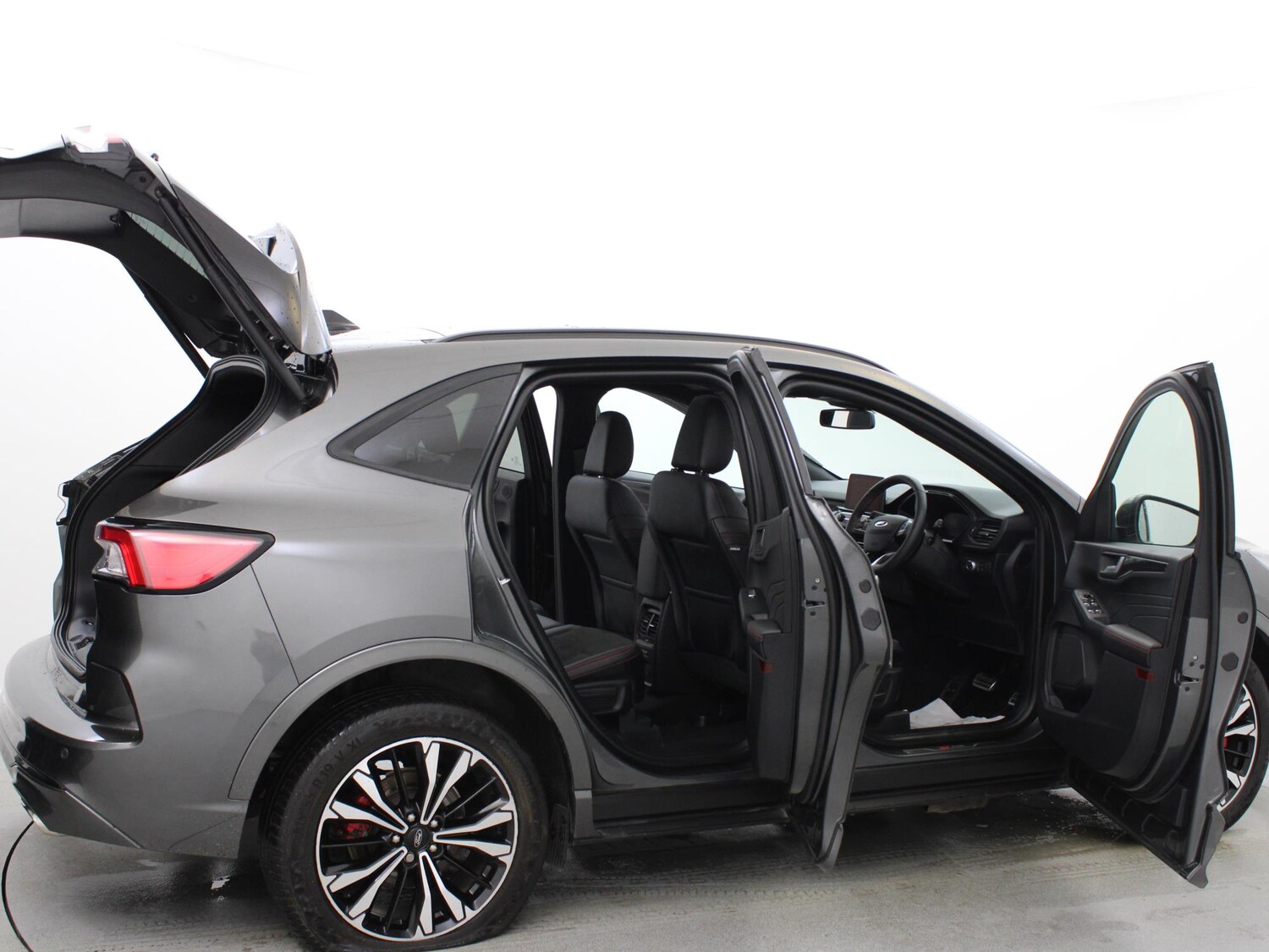 Used Ford Kuga 2023 for sale - 76662195: Photo 42