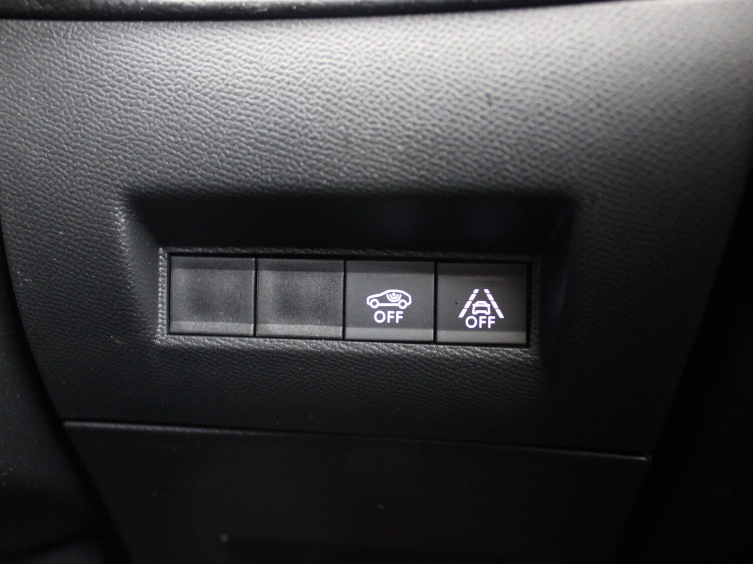 Used Peugeot 2008 2023 for sale - 77164555: Photo 21