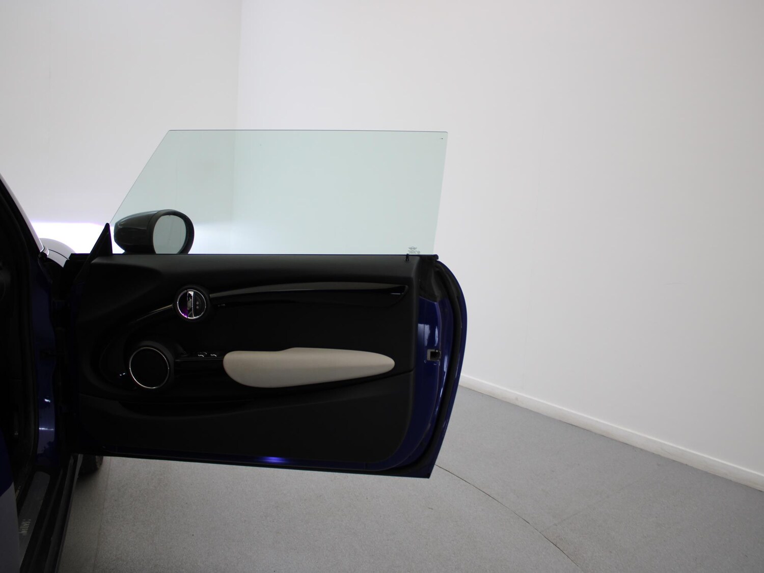 Used MINI Convertible 2019 for sale - 76353251: Photo 38