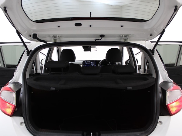 Used Hyundai i10 2021 for sale - 76274684: Photo 32