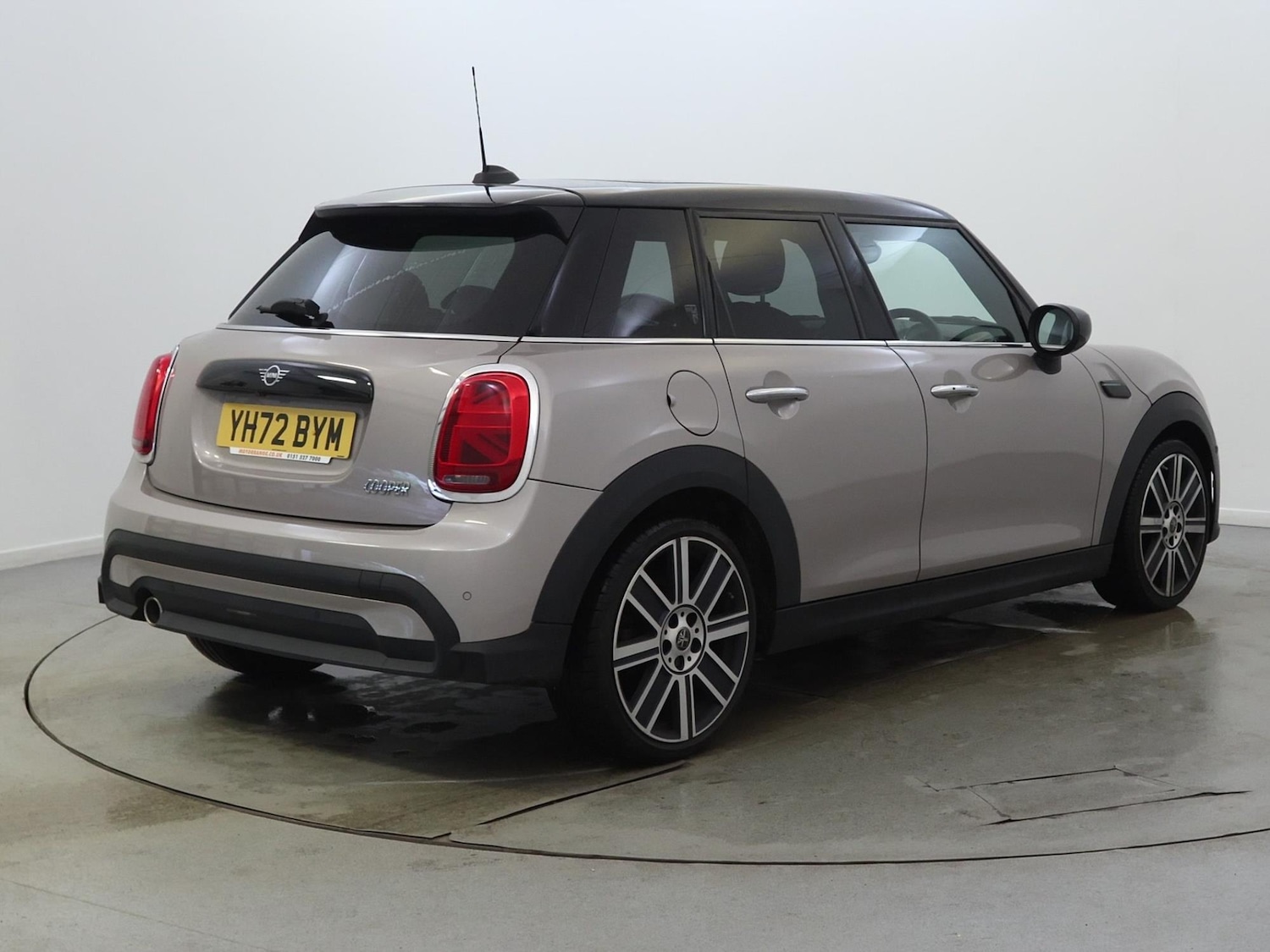 Used MINI Hatch 2022 for sale - 77348452: Photo 5