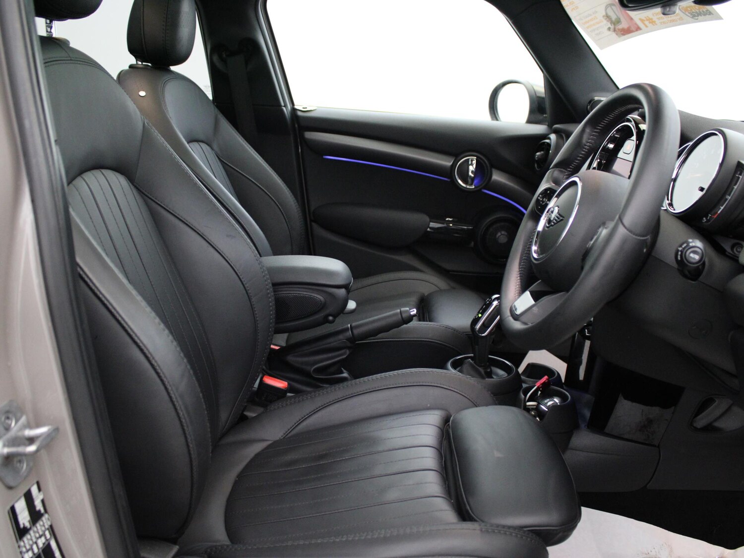 Used MINI Hatch 2022 for sale - 77348452: Photo 9