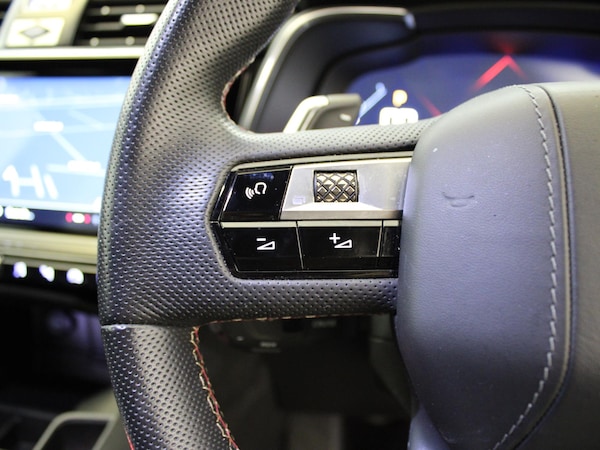 Used DS Automobiles DS 7 Crossback 2022 for sale - 75499251: Photo 32