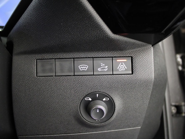 Used DS Automobiles DS 7 Crossback 2022 for sale - 75499251: Photo 36