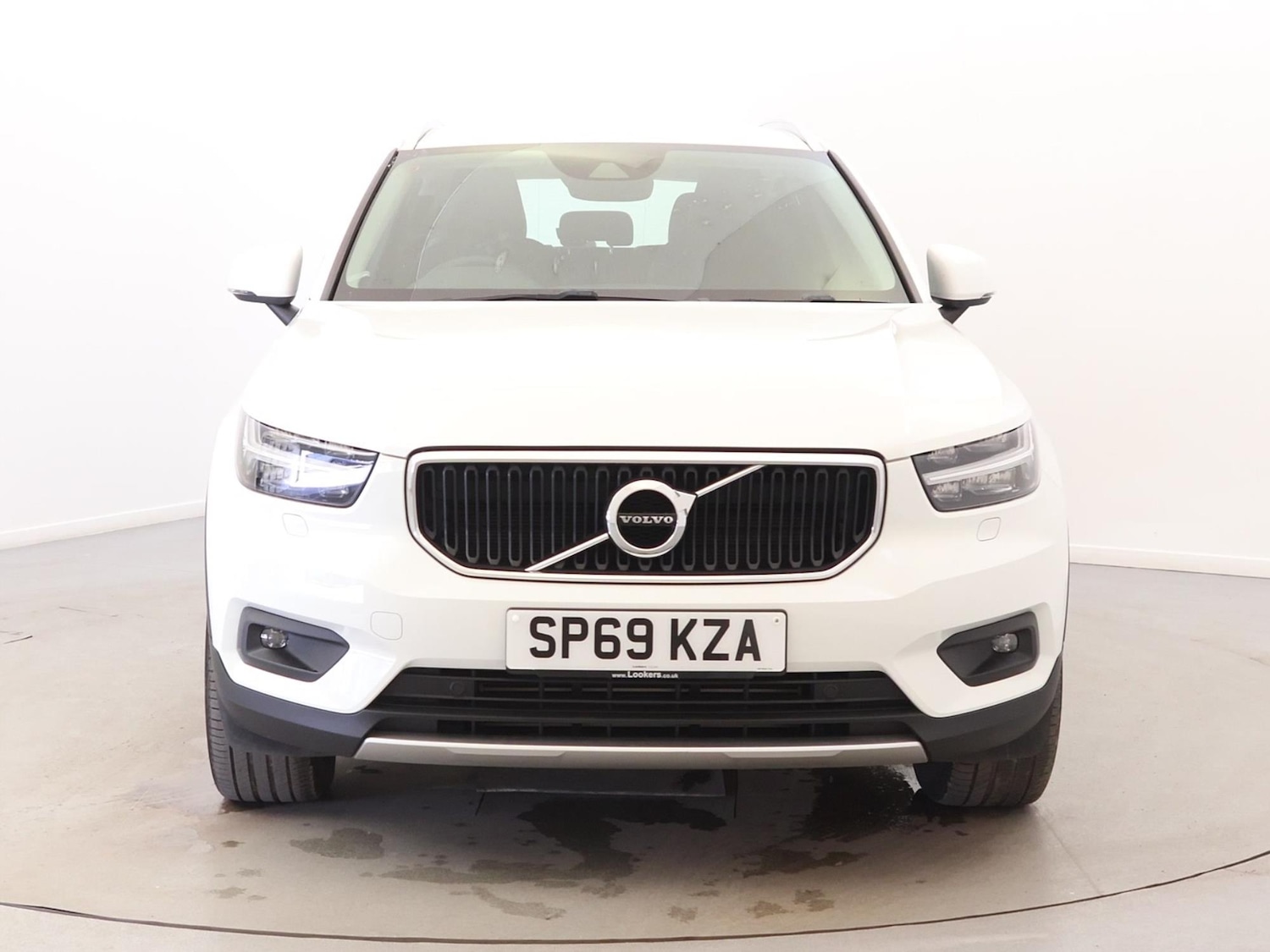 Used Volvo XC40 2019 for sale - 77164612: Photo 2
