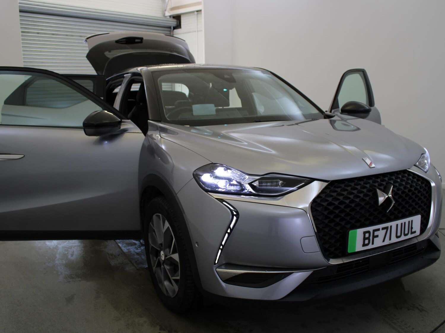 Vehicle 29