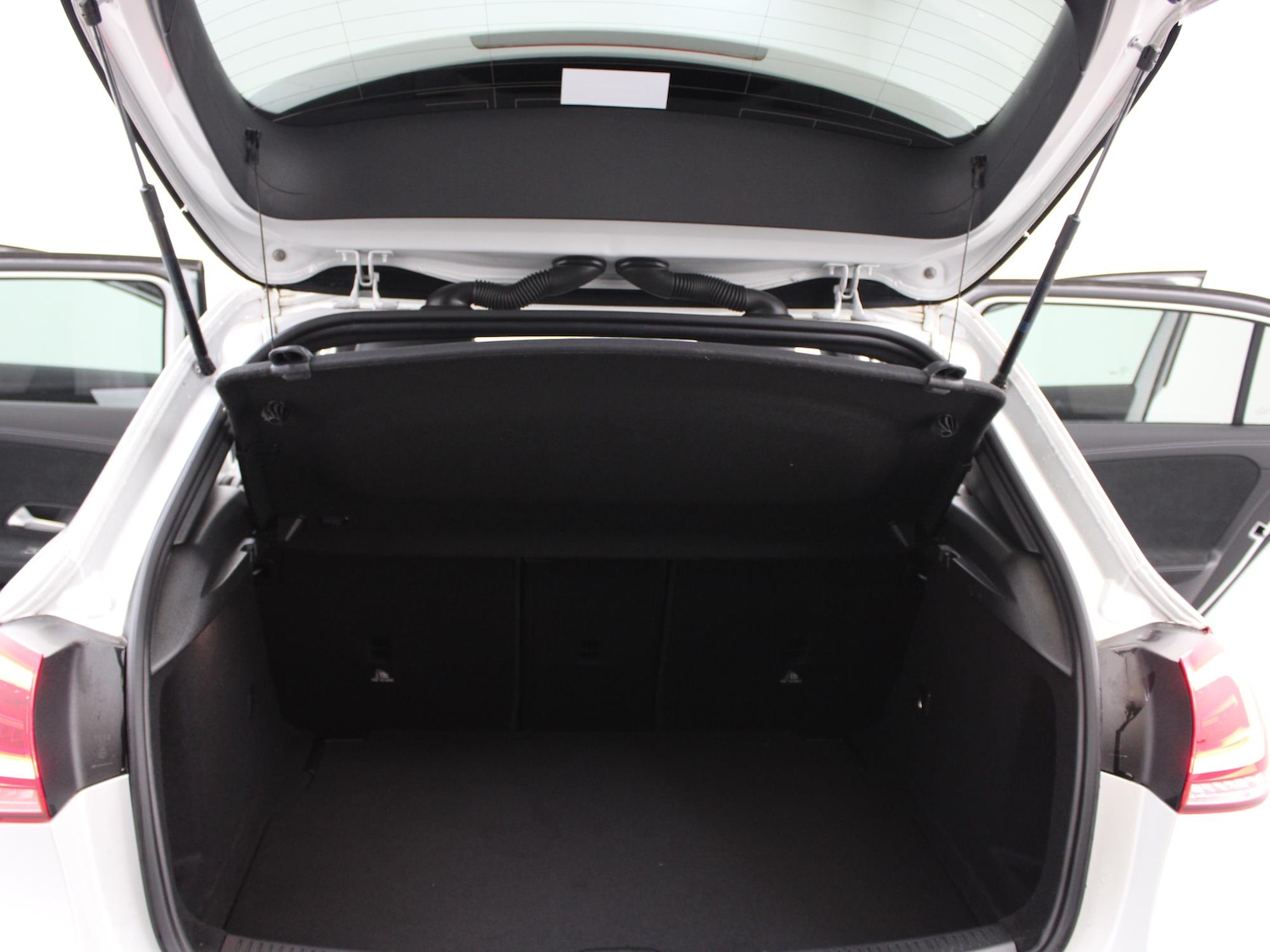 Used Mercedes-Benz A-Class 2021 for sale - 77561187: Photo 40