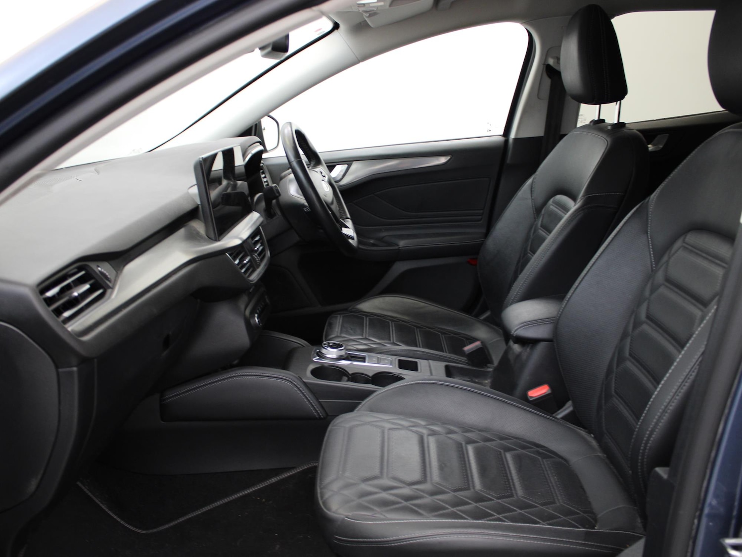 Used Ford Focus 2022 for sale - 76692351: Photo 9