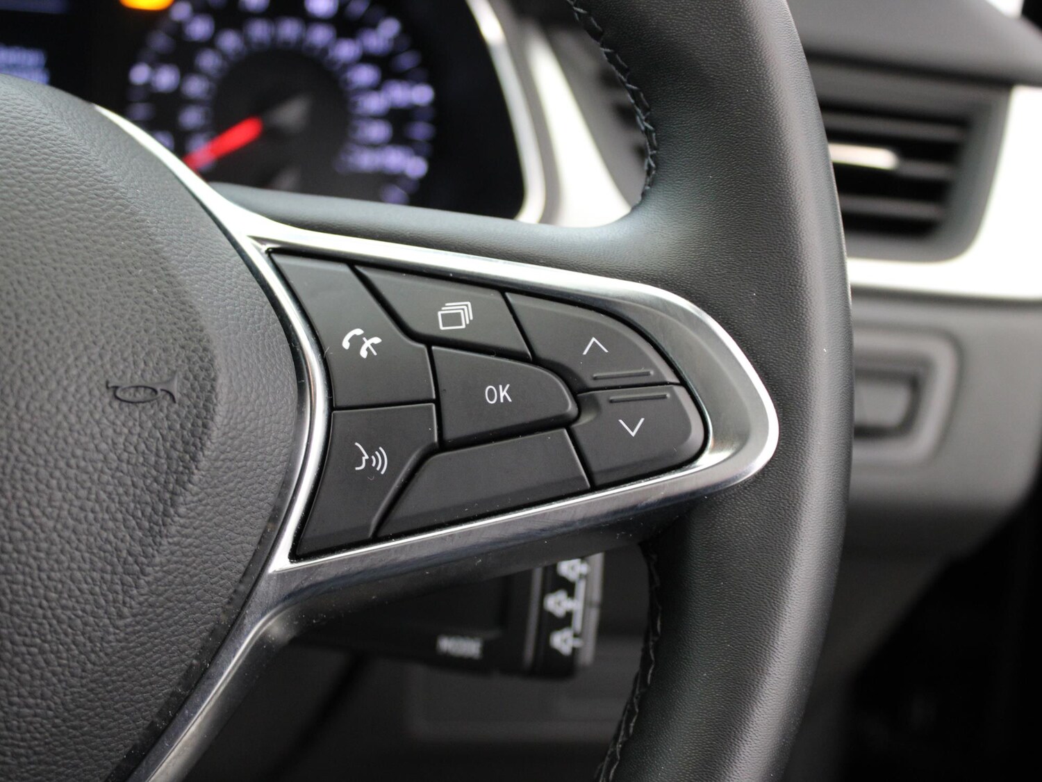 Used Renault Captur 2023 for sale - 77561202: Photo 29