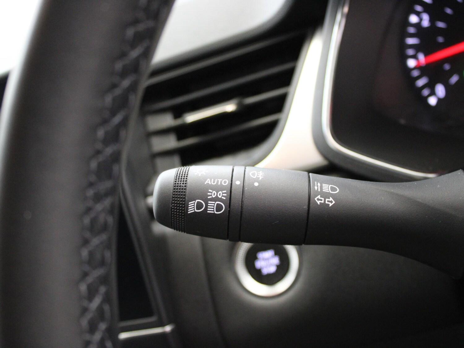 Used Renault Captur 2023 for sale - 77561202: Photo 30