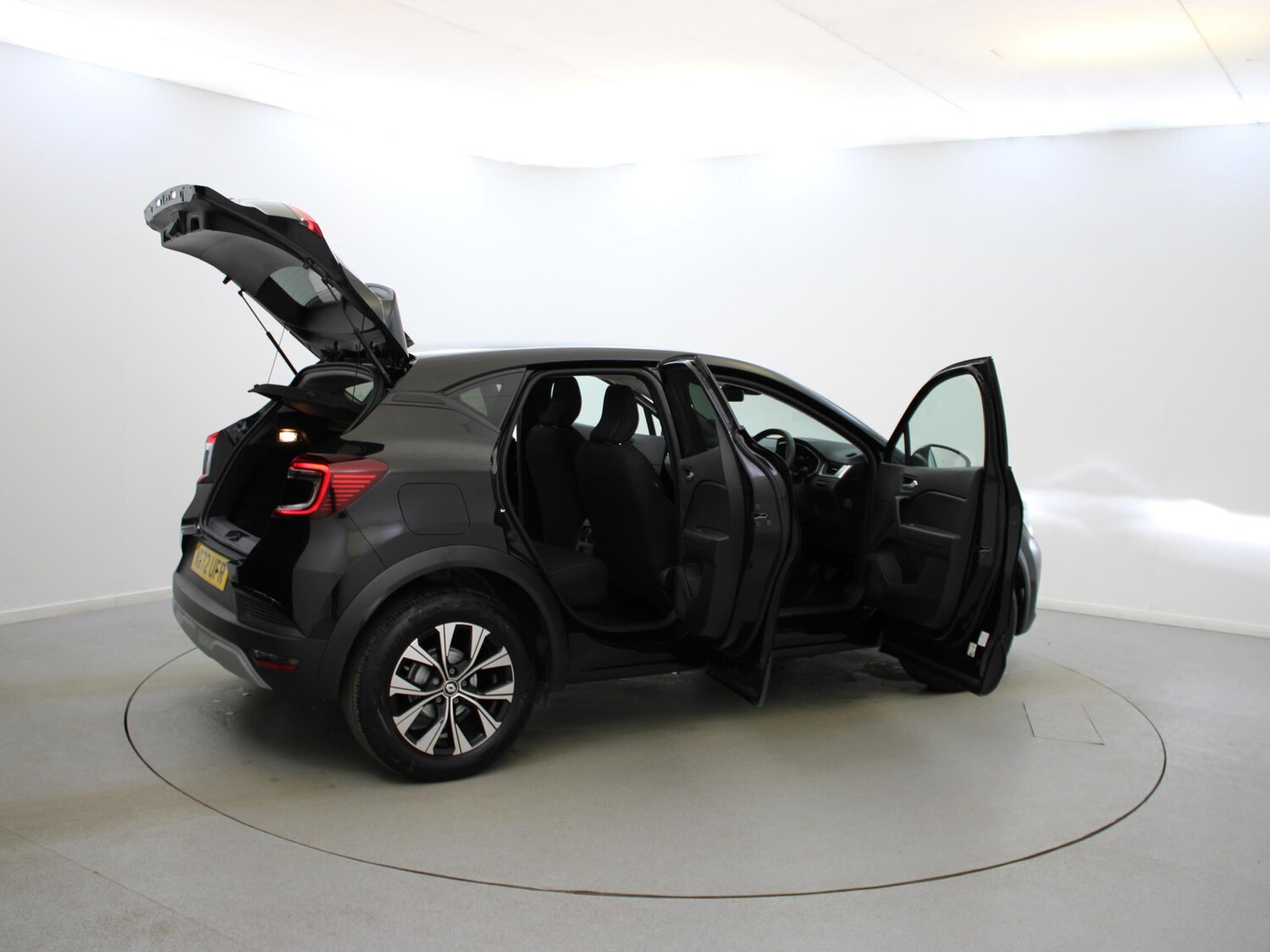 Used Renault Captur 2023 for sale - 77561202: Photo 36
