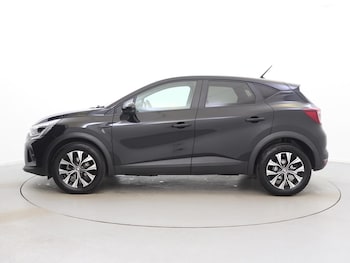 Used Renault Captur 2023 for sale - 77561202: Photo