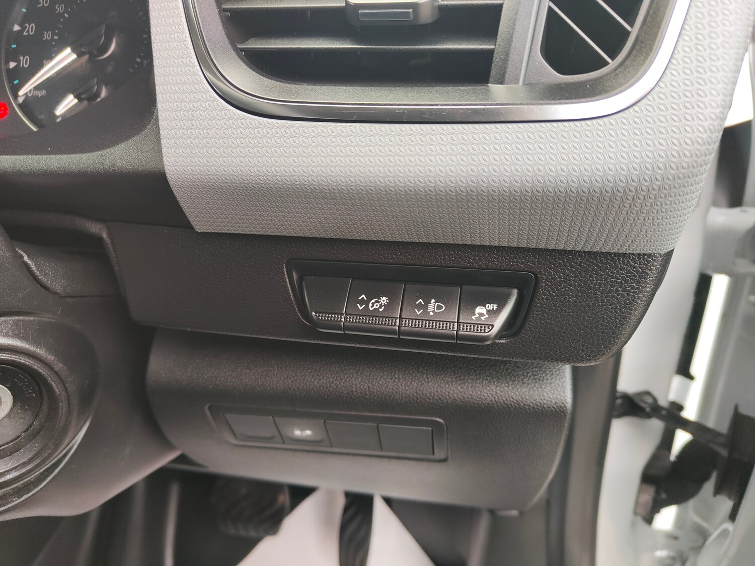 Used Nissan Other 2023 for sale - 76890218: Photo 18