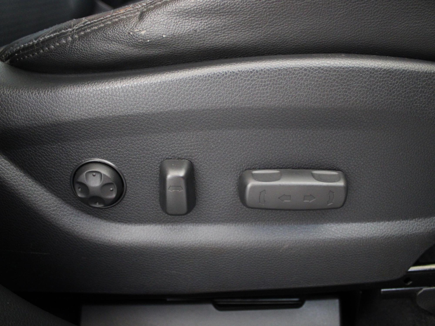 Used Hyundai Santa Fe 2014 for sale - 76411588: Photo 10