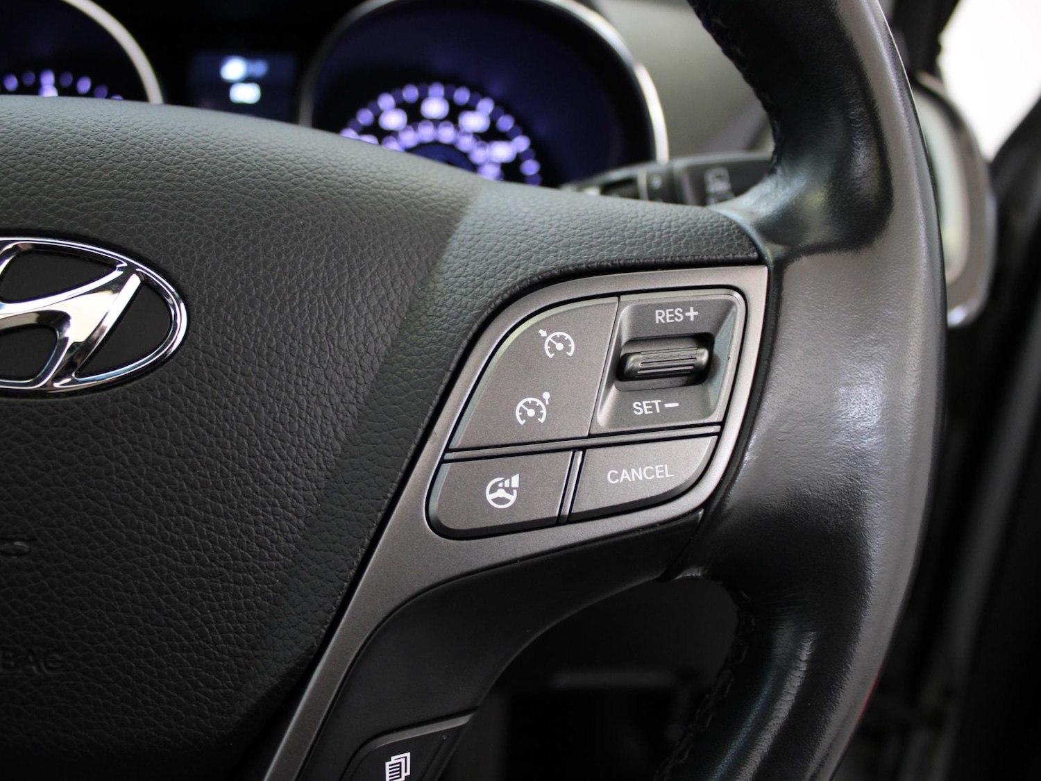 Used Hyundai Santa Fe 2014 for sale - 76411588: Photo 36