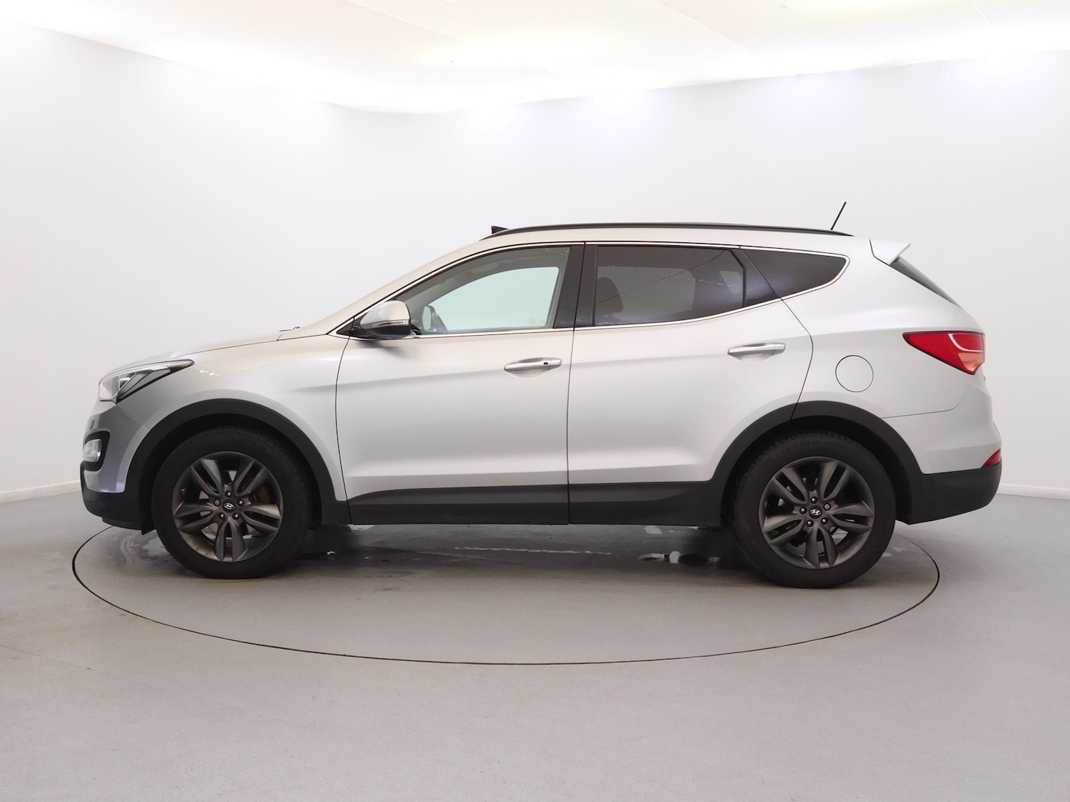 Used Hyundai Santa Fe 2014 for sale - 76411588: Photo 4