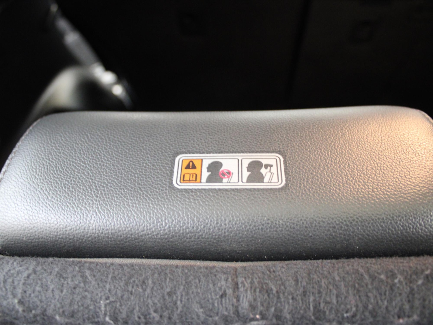 Used Hyundai Santa Fe 2014 for sale - 76411588: Photo 44