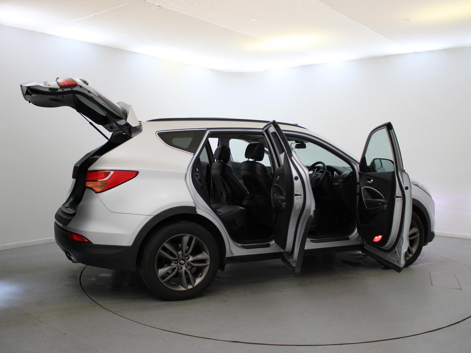Used Hyundai Santa Fe 2014 for sale - 76411588: Photo 45