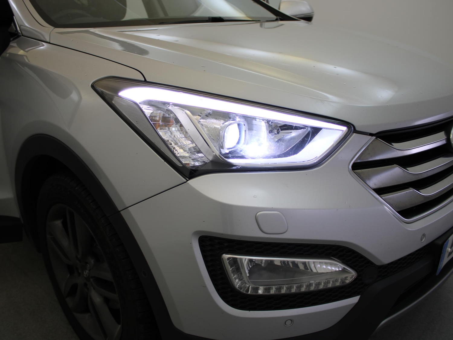 Used Hyundai Santa Fe 2014 for sale - 76411588: Photo 46