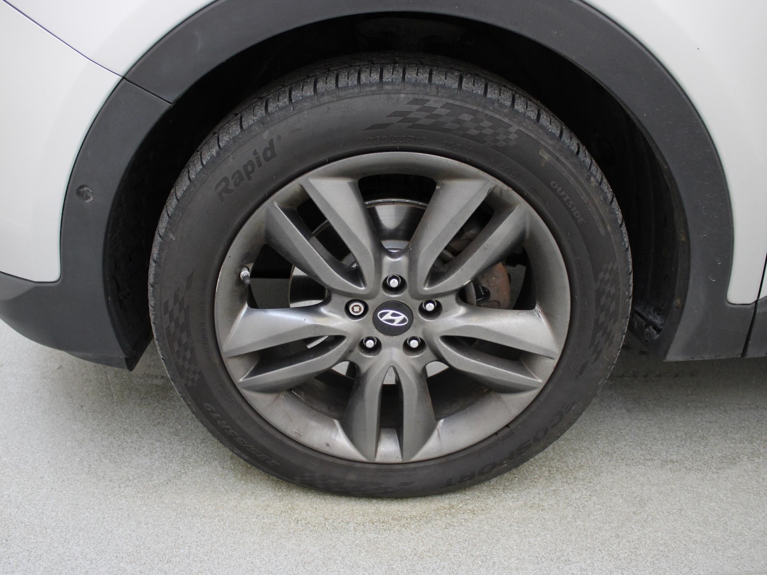 Used Hyundai Santa Fe 2014 for sale - 76411588: Photo 47