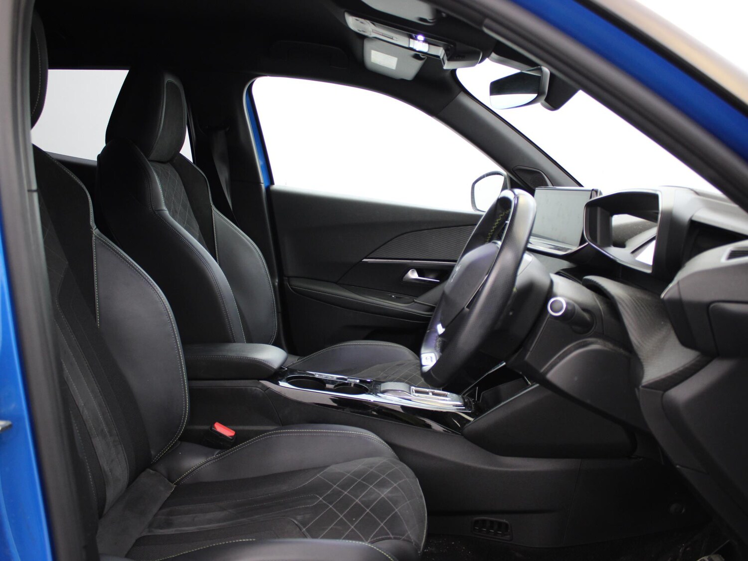 Used Peugeot 2008 2022 for sale - 77398016: Photo 9