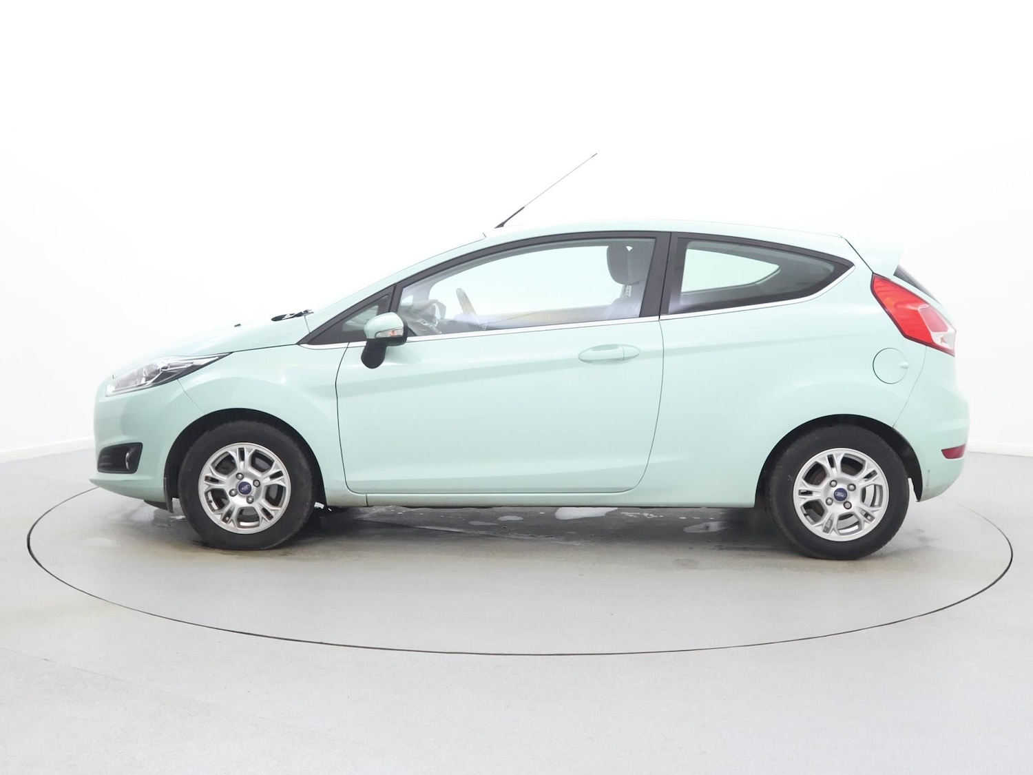 Used Ford Fiesta 2017 for sale - 77099676: Photo 4