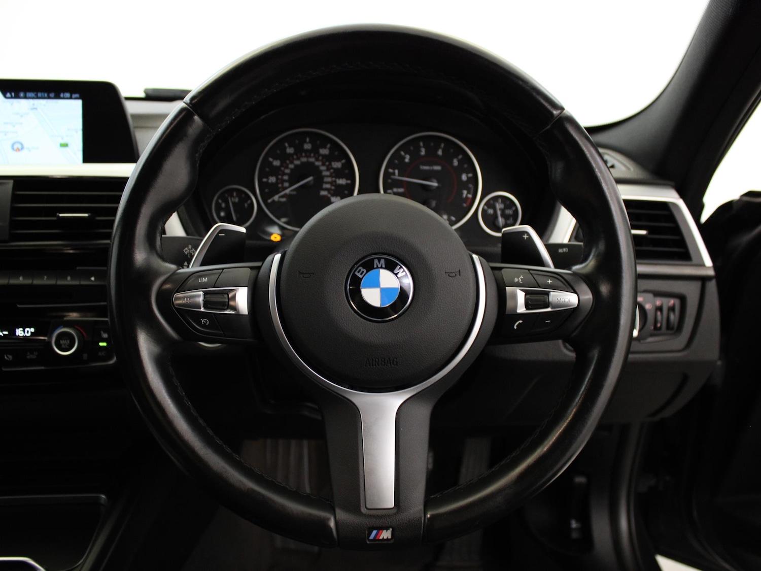 Used BMW 3 Series 2018 for sale - 76192178: Photo 28