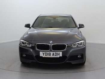 Used BMW 3 Series 2018 for sale - 76192178: Photo 2