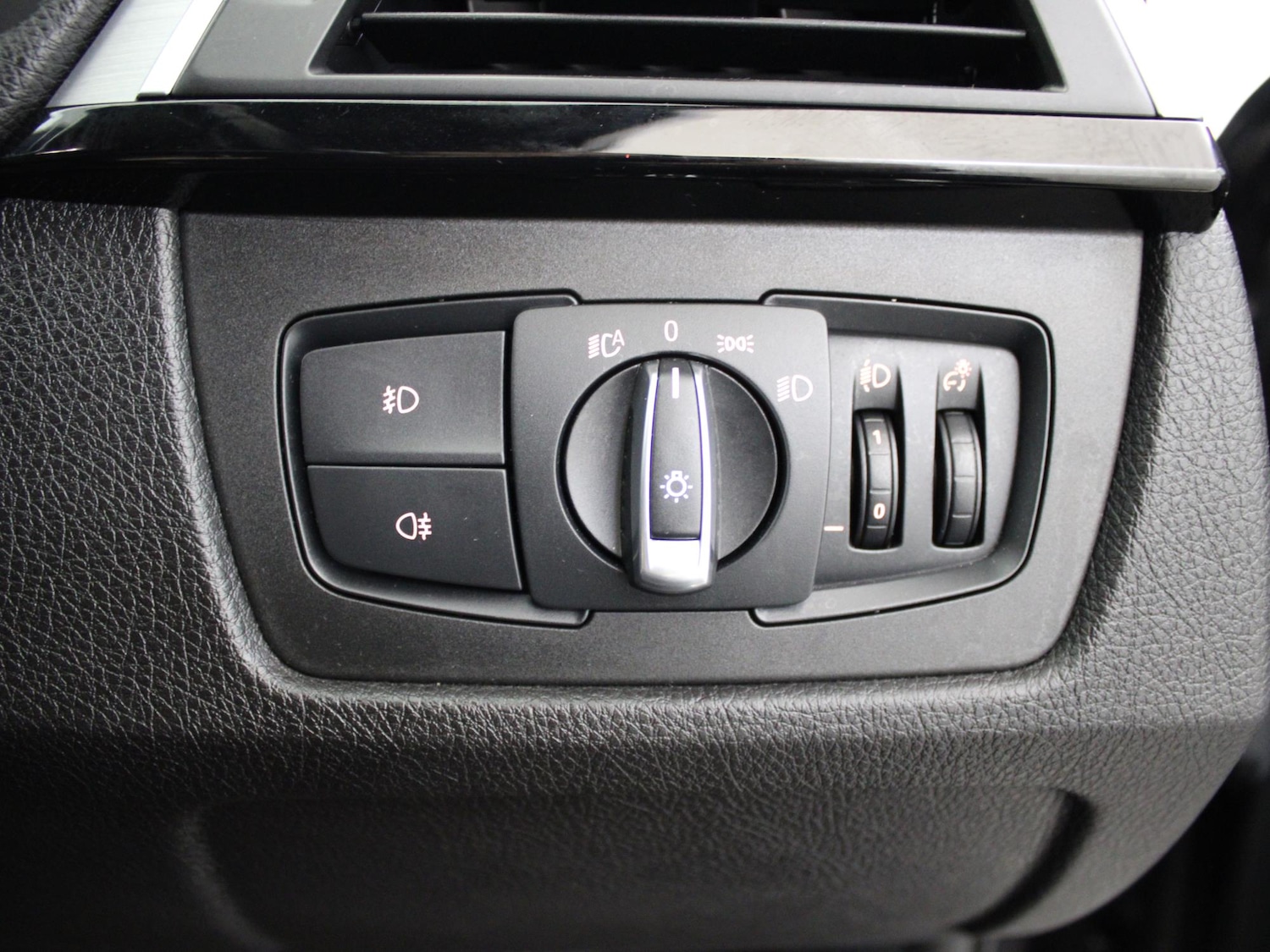 Used BMW 3 Series 2018 for sale - 76192178: Photo 33