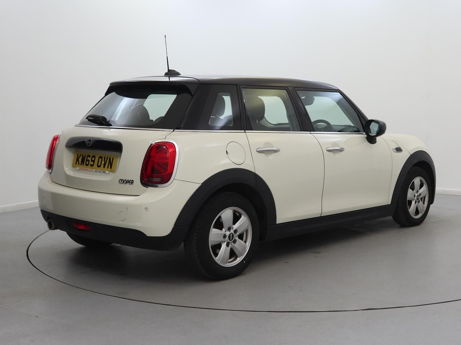 Used MINI Hatch 2020 for sale - 75713925: Photo 5