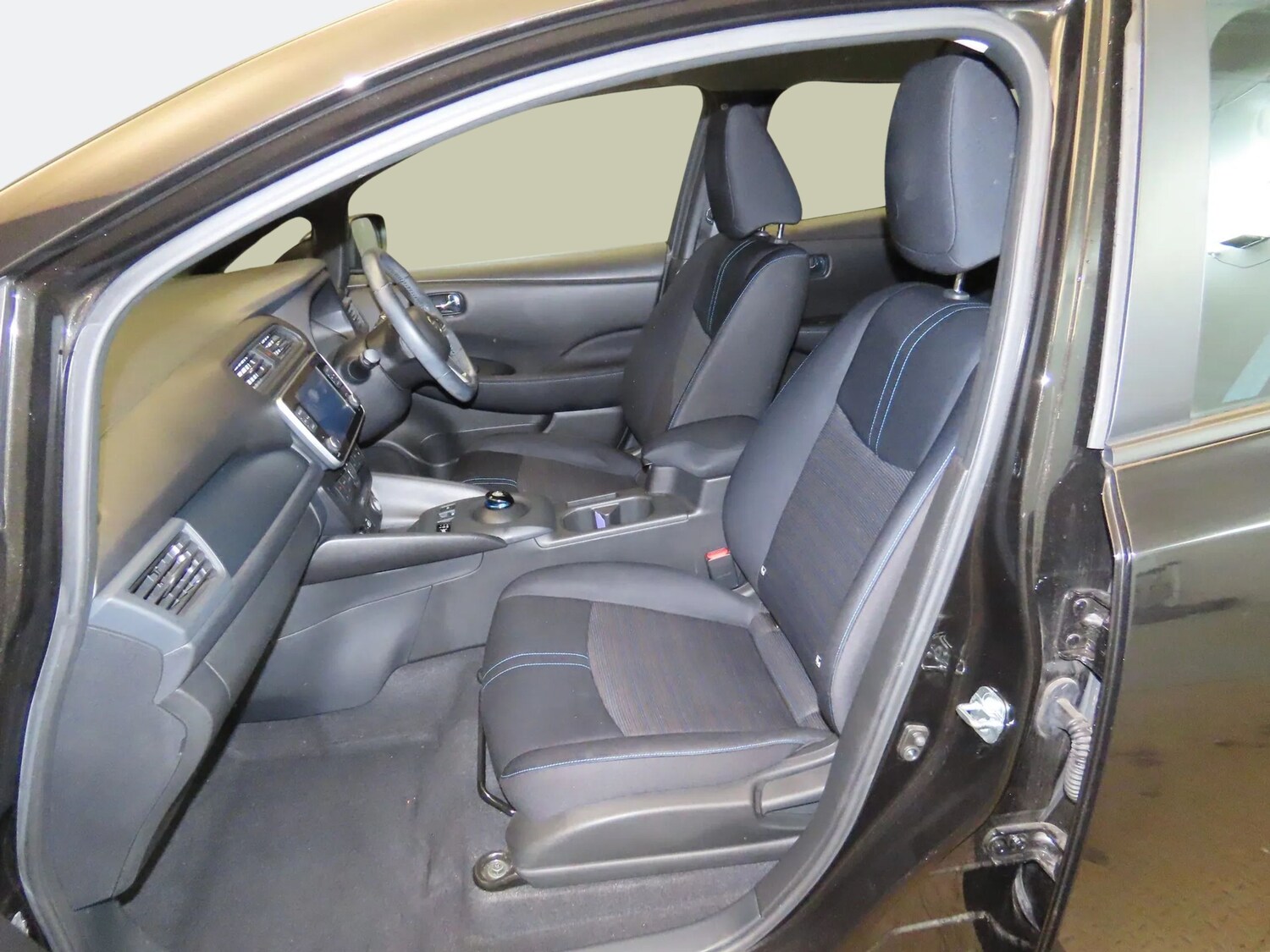 Used Nissan Leaf 2020 for sale - 78210797: Photo 6