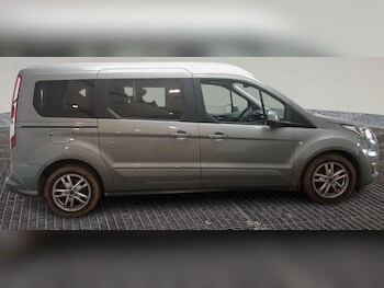 Used Ford Grand Tourneo Connect 2021 for sale - 77842788: Photo