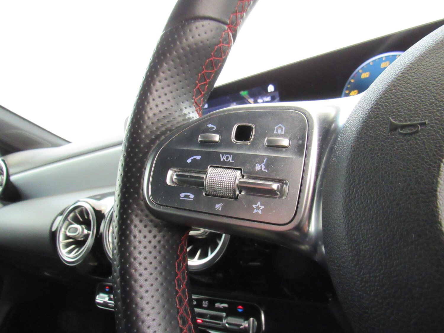 Used Mercedes-Benz A-Class 2018 for sale - 77787410: Photo 22