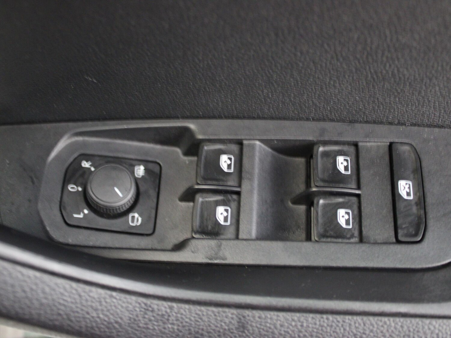 Used Skoda Karoq 2024 for sale - 76206733: Photo 27