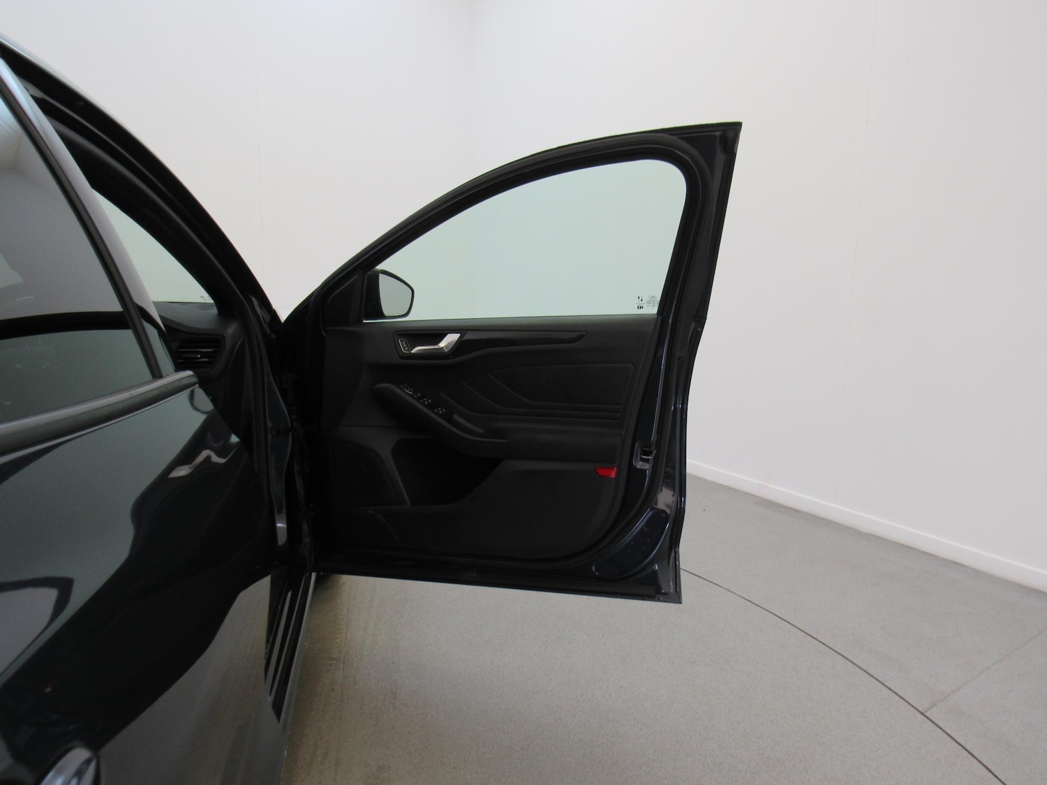 Used Ford Focus 2020 for sale - 76515860: Photo 28