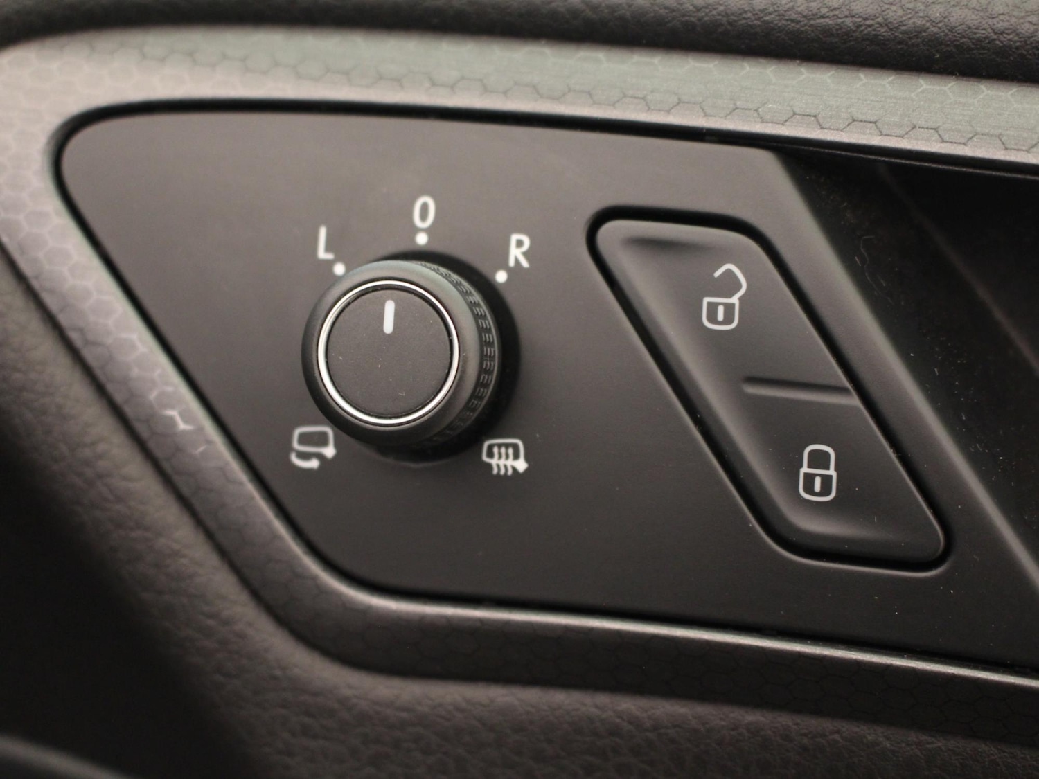 Used Volkswagen Golf 2018 for sale - 76442611: Photo 32