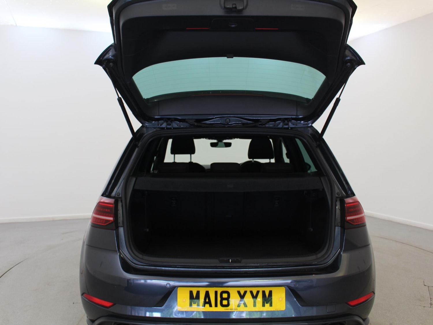 Used Volkswagen Golf 2018 for sale - 76442611: Photo 34