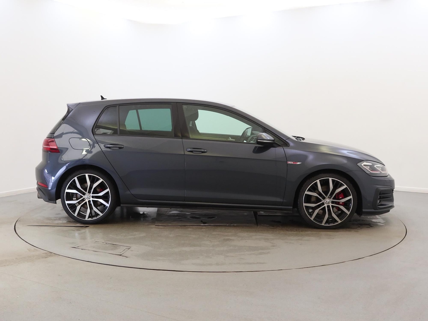 Used Volkswagen Golf 2018 for sale - 76442611: Photo 8