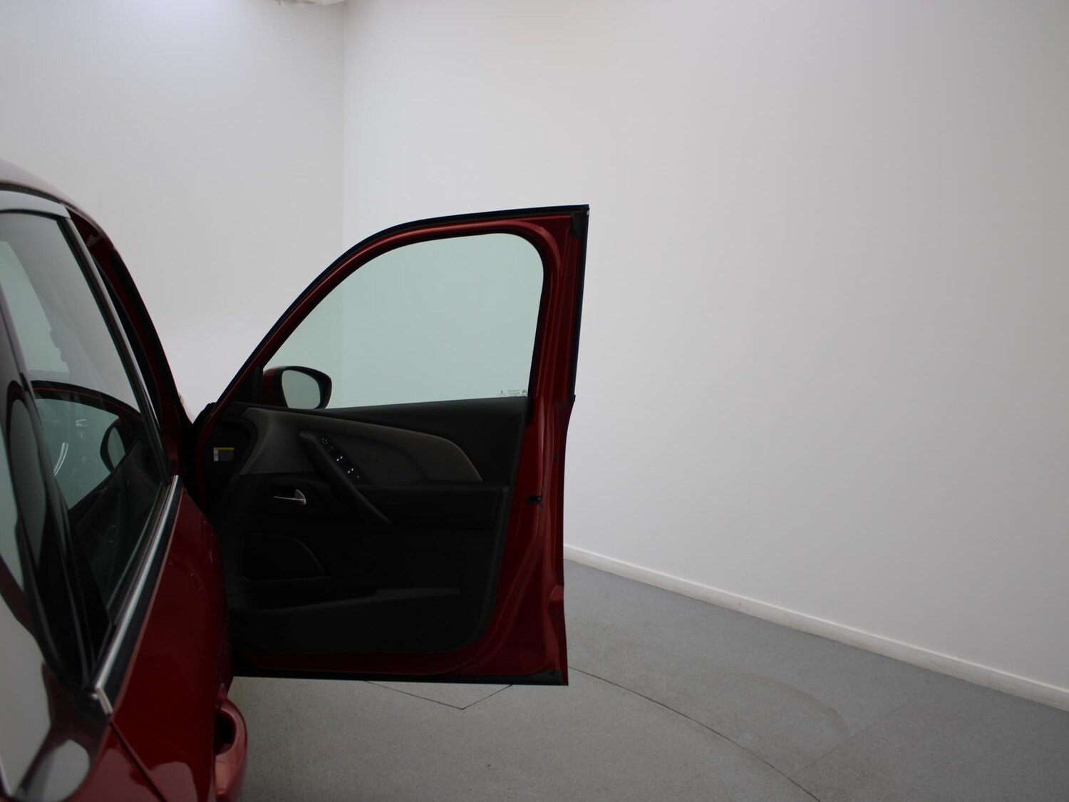 Used Citroen C4 Picasso 2016 for sale - 77316723: Photo 30